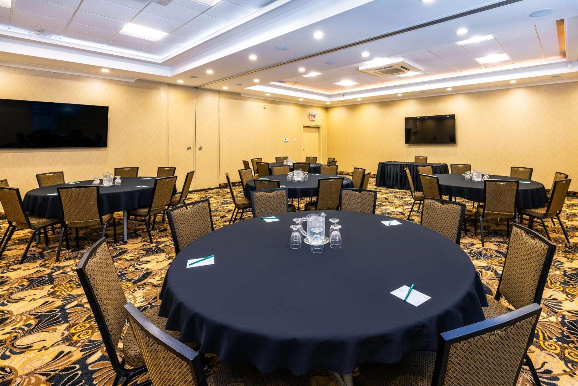 Quality Inn & Suites Garden Of The Gulf Summerside Ngoại thất bức ảnh