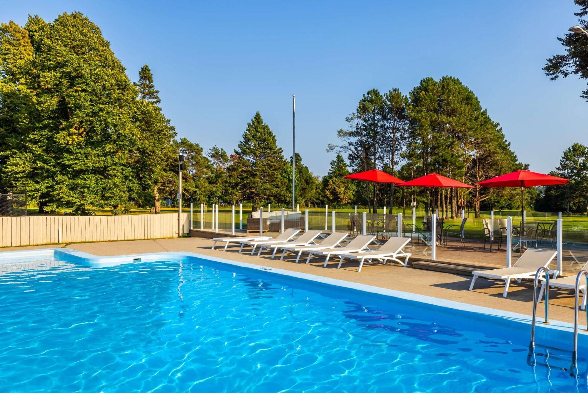 Quality Inn & Suites Garden Of The Gulf Summerside Ngoại thất bức ảnh