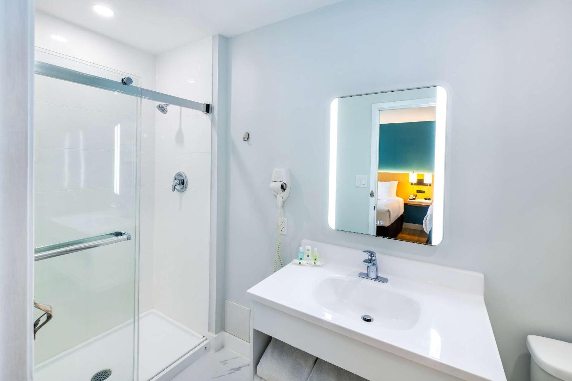 Quality Inn & Suites Garden Of The Gulf Summerside Ngoại thất bức ảnh